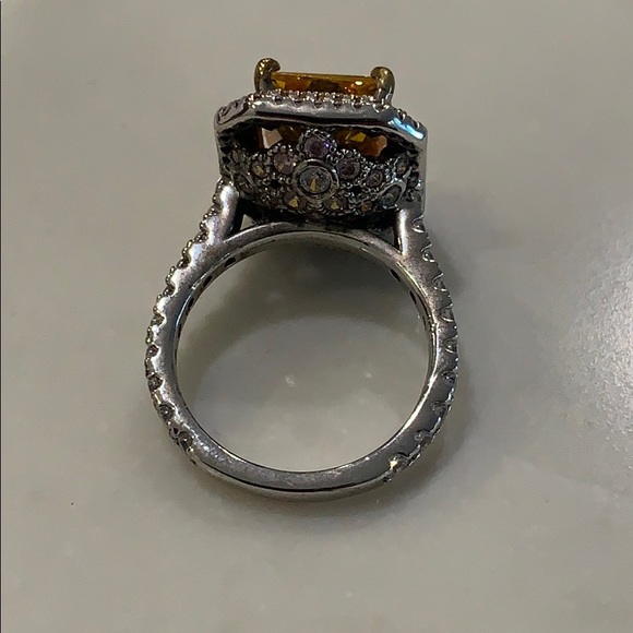 Ring - Picture 3 of 7